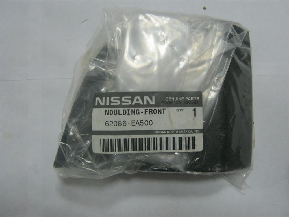 62086EA500 Nissan moldura de parachoques delantero derecho