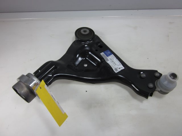 A6393301501 Mercedes Brazo inferior derecho de la suspensión delantera