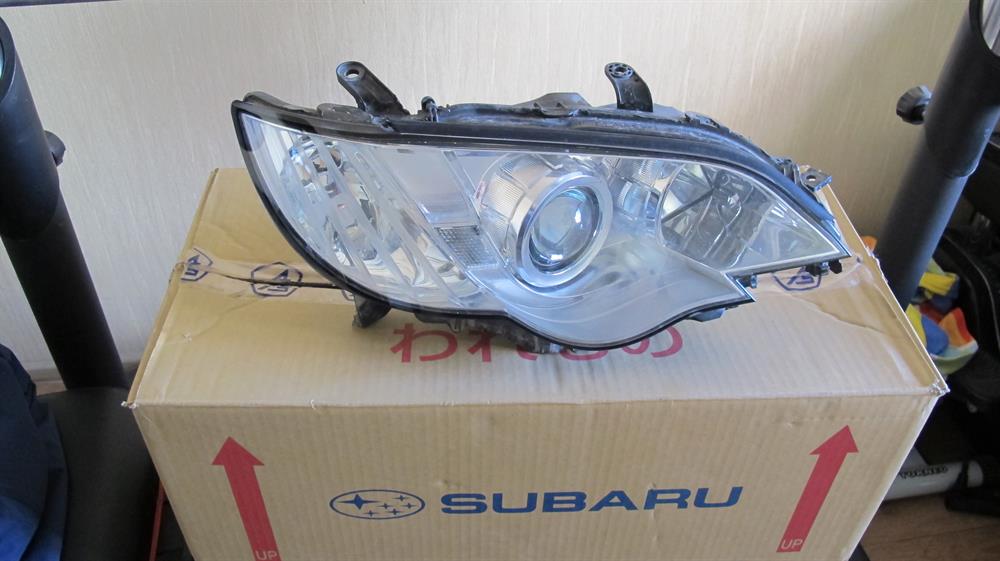 84913AG121 Subaru Luz derecha