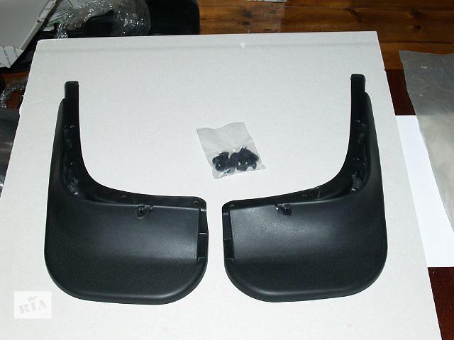 1T0075101 VAG Juego de faldillas guardabarro traseros