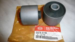 Buje del brazo longitudinal inferior trasero Hyundai/Kia 552803E200