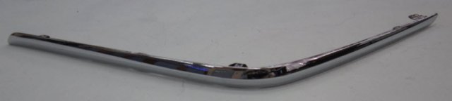 85074JN00A Nissan/Infiniti Moldura de parachoques trasero derecho