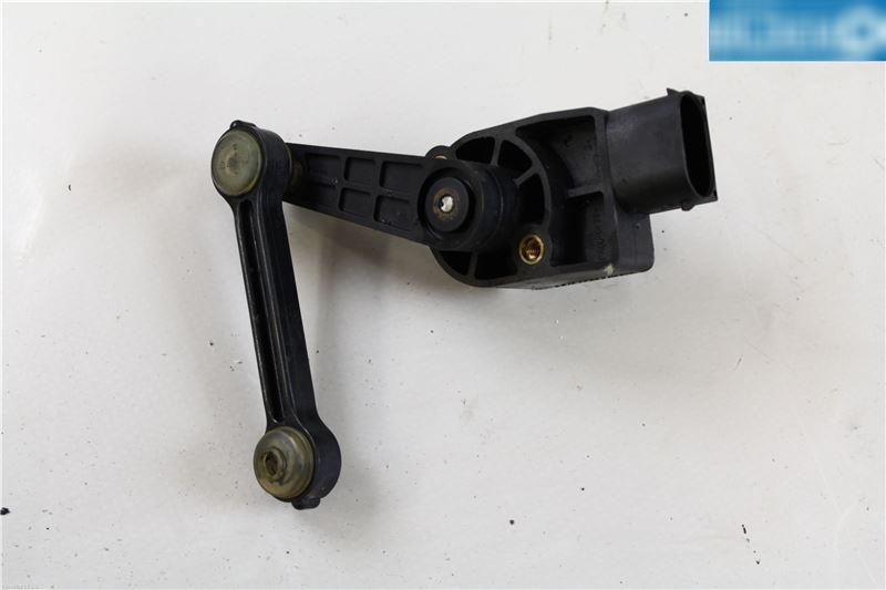 Sensor de nivel de carrocería trasero 7L0616571D VAG