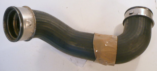 BTH1702 Borg&beck tubo flexible de aire de sobrealimentación derecho