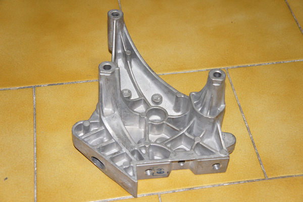 Soporte para taco de motor derecho 03G199207G VAG