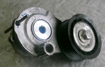 Tensor de la correa trapecial poli v General Motors 25182787
