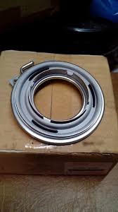 2775067D01 Suzuki soporte para el eje delantero