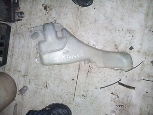 Depósito del agua de lavado, lavado de parabrisas 28910EM00A Nissan