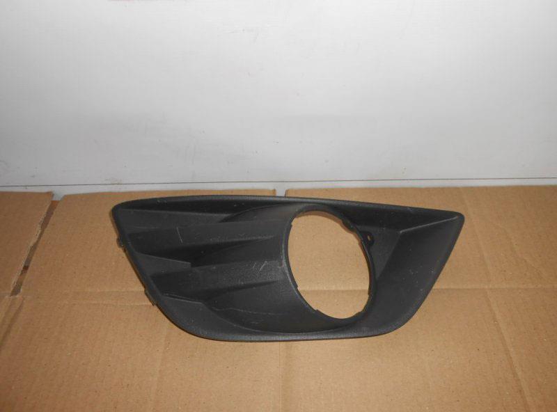 1494041 Ford Tapa de rejilla de faro antiniebla delantero derecho