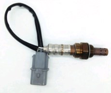 Sonda Lambda, Sensor de oxígeno antes del catalizador derecho 392103E210 Hyundai/Kia