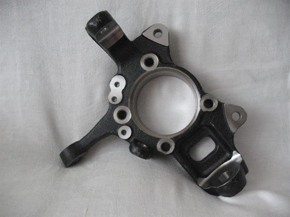 3870A109 Mitsubishi Mangueta delantera izquierda