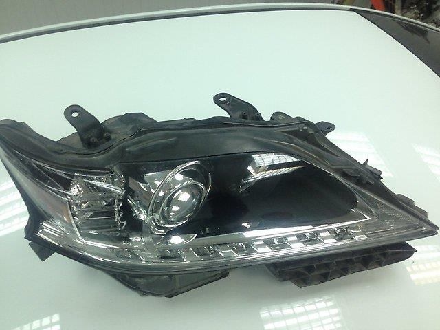 Faro derecho 8114548B40 Toyota/Lexus