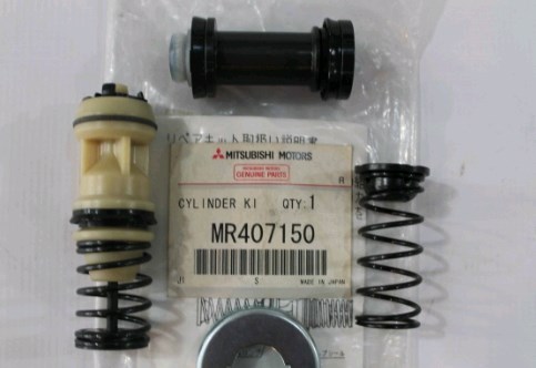 Kit de reparación, cilindro de freno principal para Mitsubishi Space Wagon (N8_, N9_)