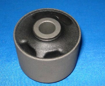 O25098B RBI Buje delantero del brazo longitudinal trasero