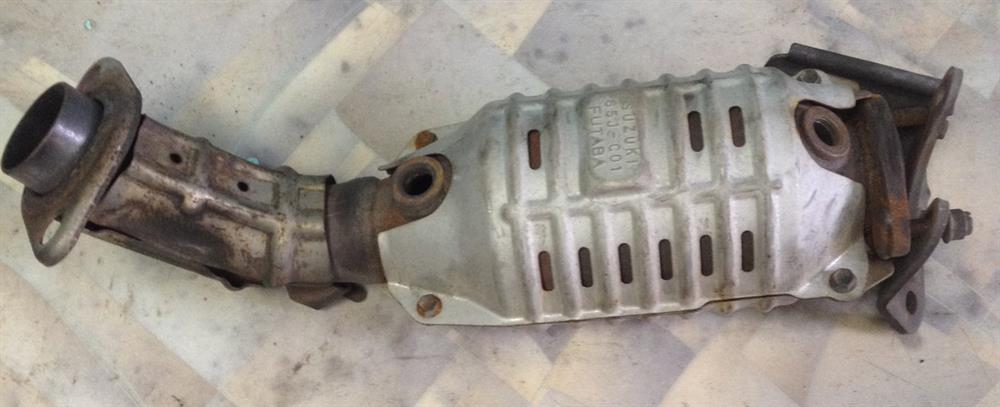1419065JA1H02 Suzuki Catalizador de gasolina y diésel