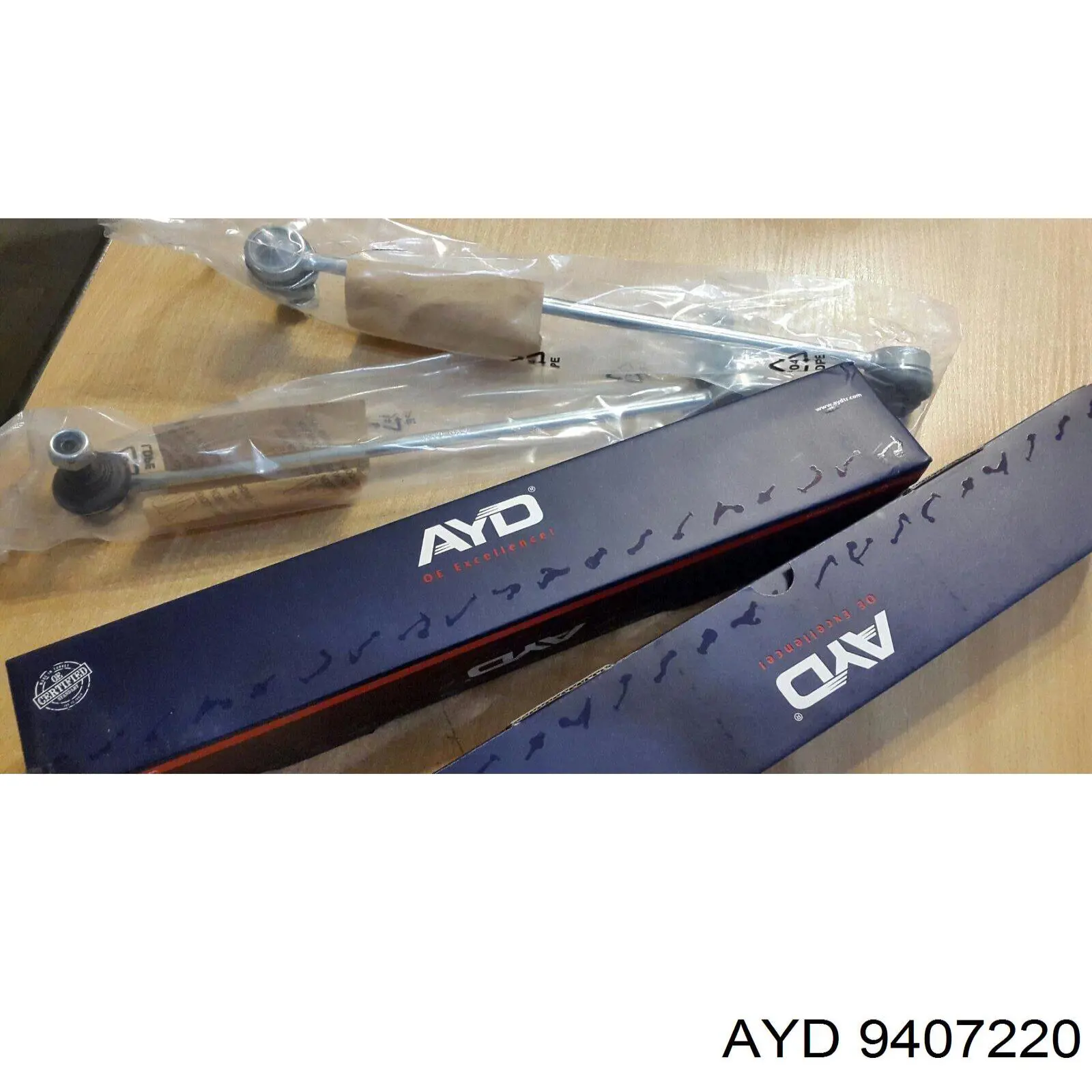 Brazo inferior izquierdo de la suspensión delantera 9407220 AYD