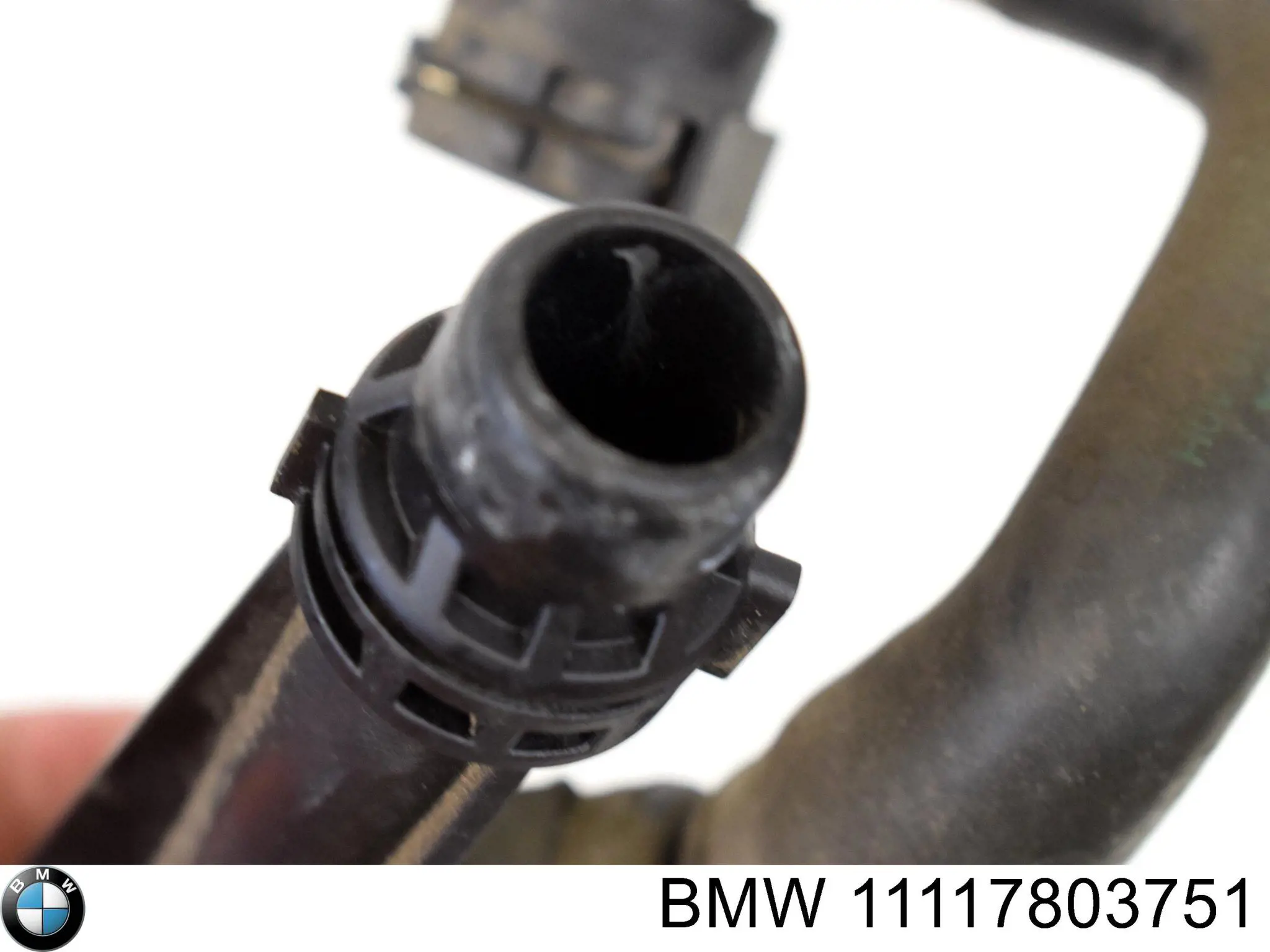 Brida del sistema de refrigeración (triple unión) 11117803751 BMW