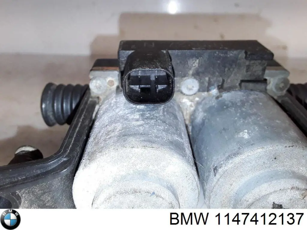 Válvula de control de líquido refrigerante 1147412137 BMW
