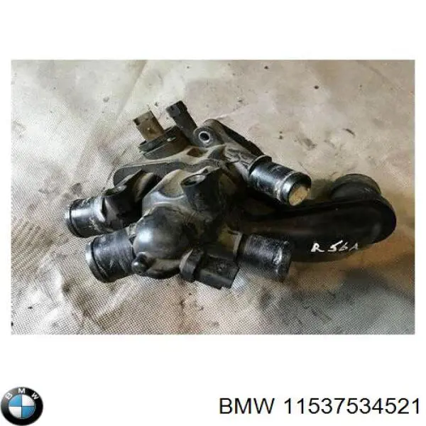 11537534521 BMW Caja del termostato