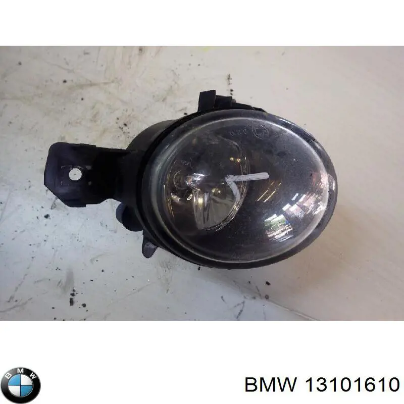 13101610 BMW faro antiniebla derecho