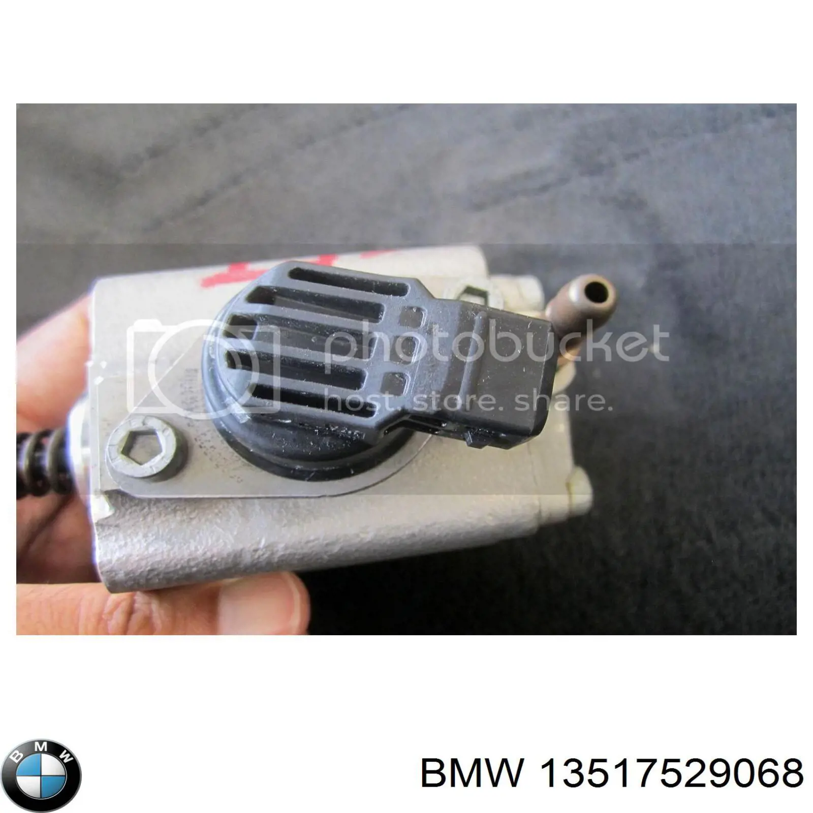 Bomba inyectora 13517529068 BMW