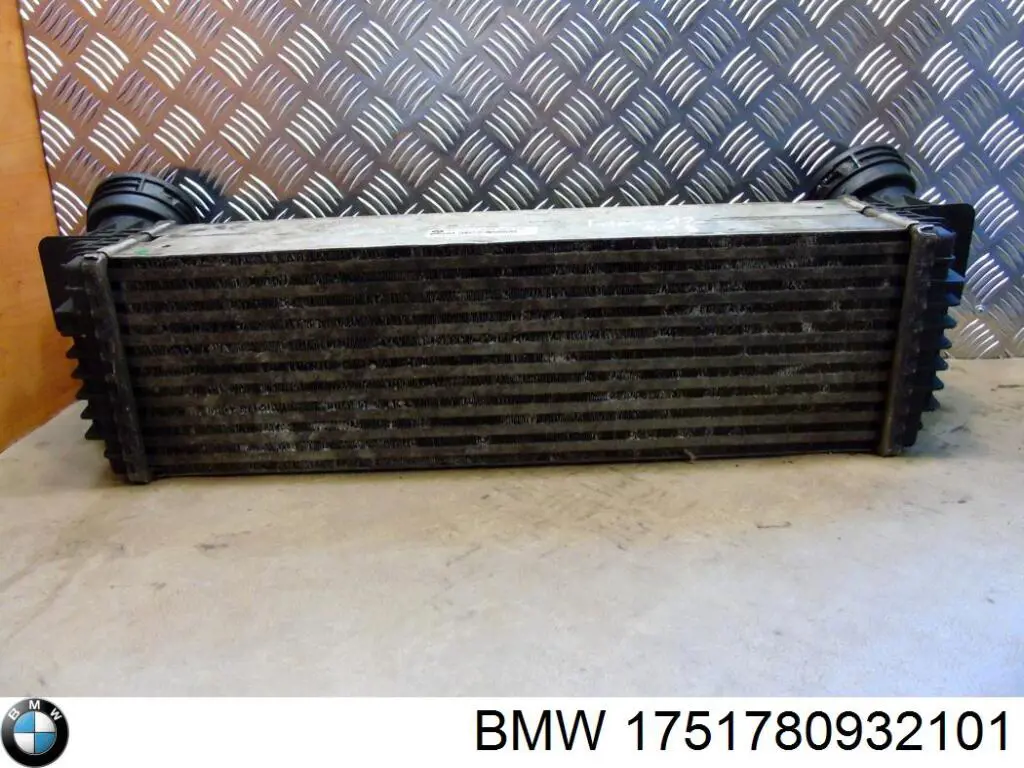 1751780932101 BMW radiador de aire de admisión