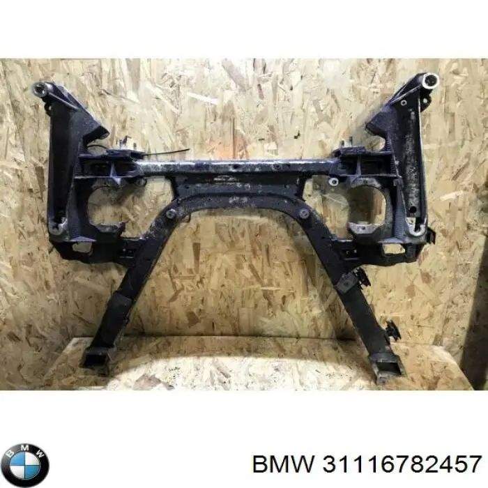 31116782457 BMW subchasis delantero soporte motor