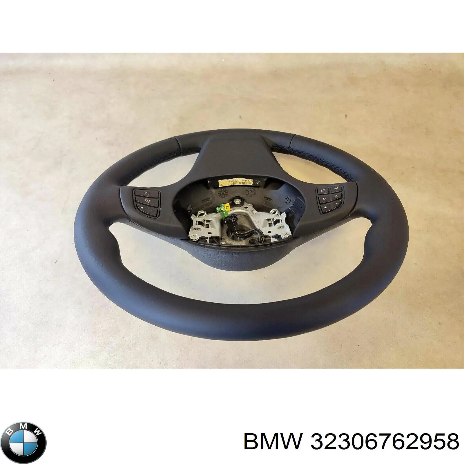 Volante 32306778404 BMW