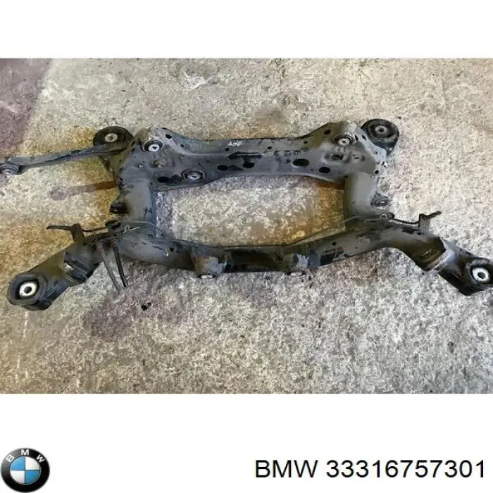 33316757301 BMW subchasis trasero soporte motor