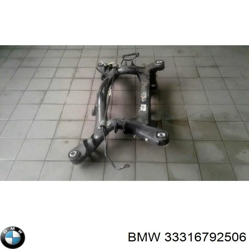 33316792506 BMW subchasis trasero soporte motor