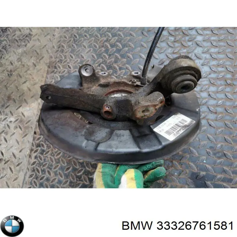 33326761581 BMW muñón del eje, suspensión de rueda, trasero izquierdo