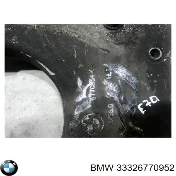 Brazo de suspensión trasero inferior derecho 33326770952 BMW