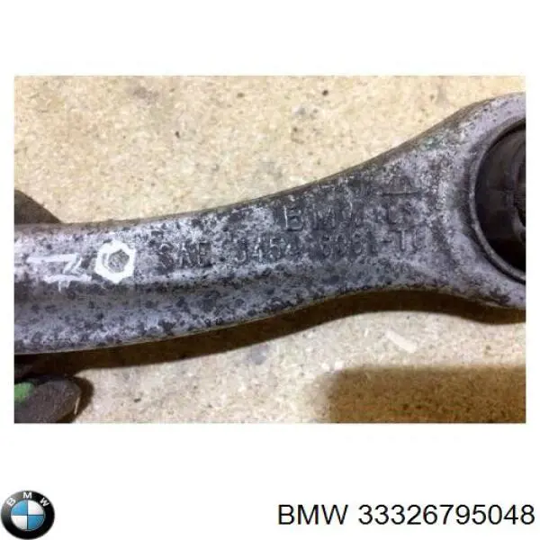 Comprar 33326795048 BMW Brazo transversal derecho de suspensión trasera