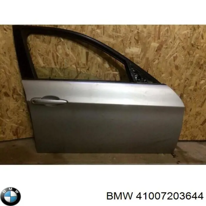 41515A2A386 BMW puerta delantera derecha