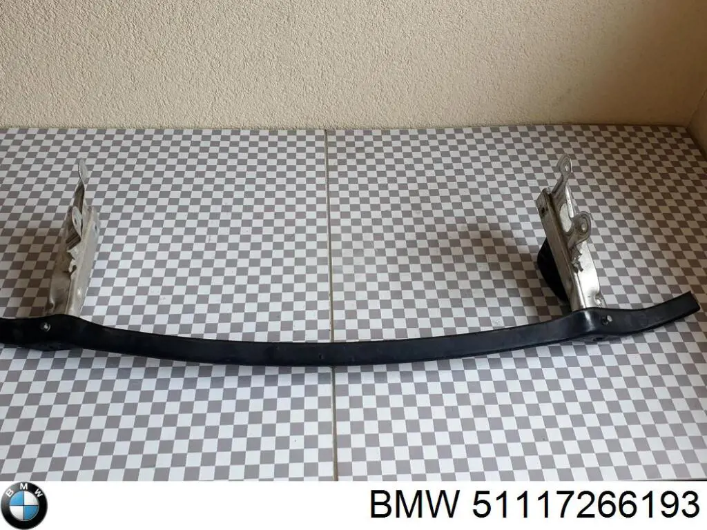 51117266193 BMW Soporte del absorbedor del parachoques delantero