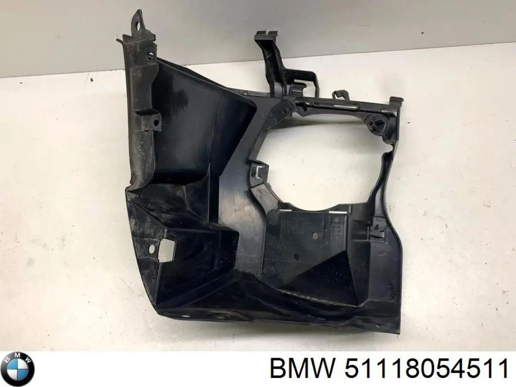 Soporte de fijación de faro antiniebla izquierdo BMW 51118054511 precio, desde 24,38 EUR