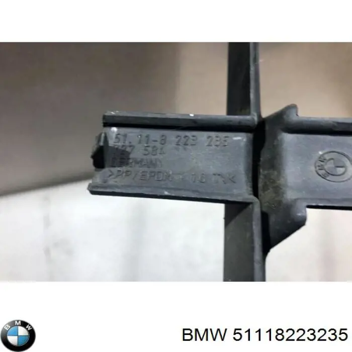 Rejilla de ventilación, parachoques delantero, central para BMW 7 (E65, E66, E67)