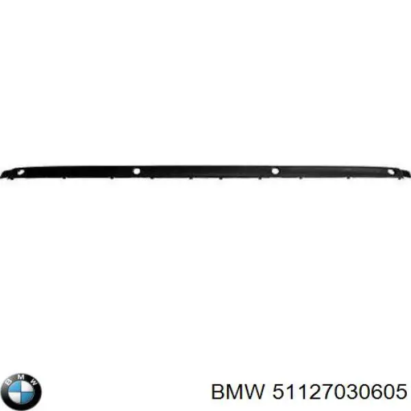 51127030605 BMW moldura de parachoques trasero central