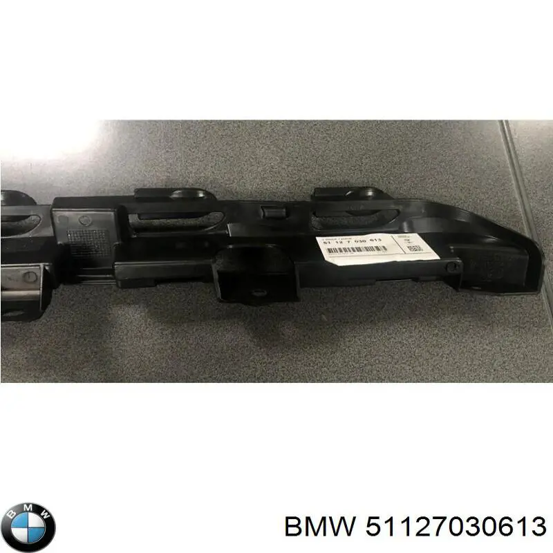 Comprar 51127030613 BMW Guía izquierda del parachoques trasero