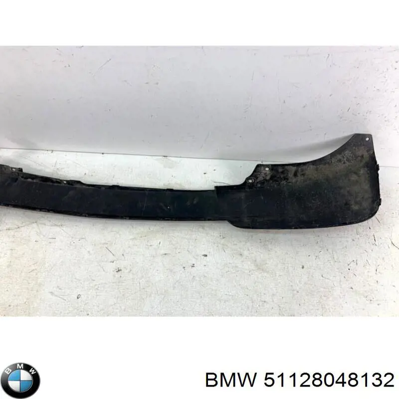 51128048132 BMW parachoques trasero, parte inferior