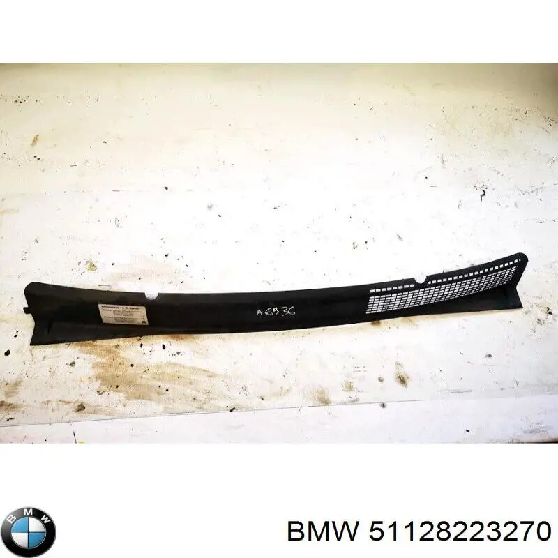 51127155447 BMW soporte de parachoques trasero central