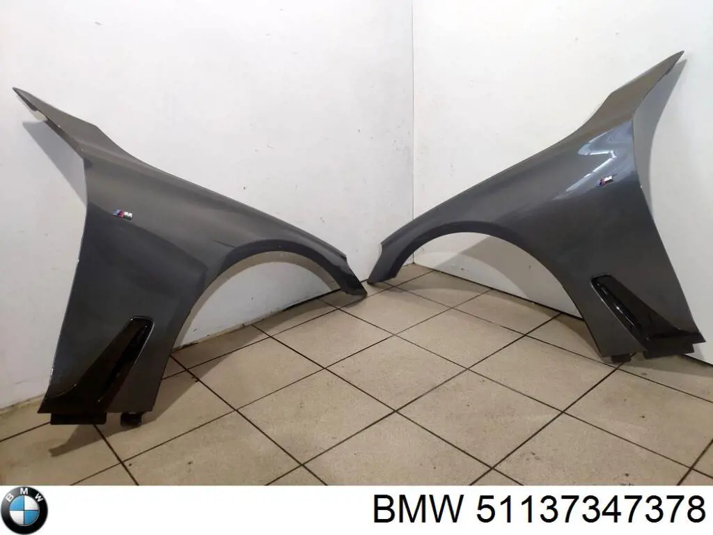 Moldura de guardabarros delantero derecho 51137347378 BMW