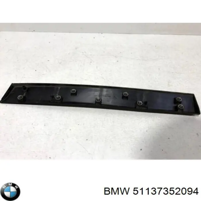 51137352094 BMW listón embellecedor/protector, parachoques trasero derecho