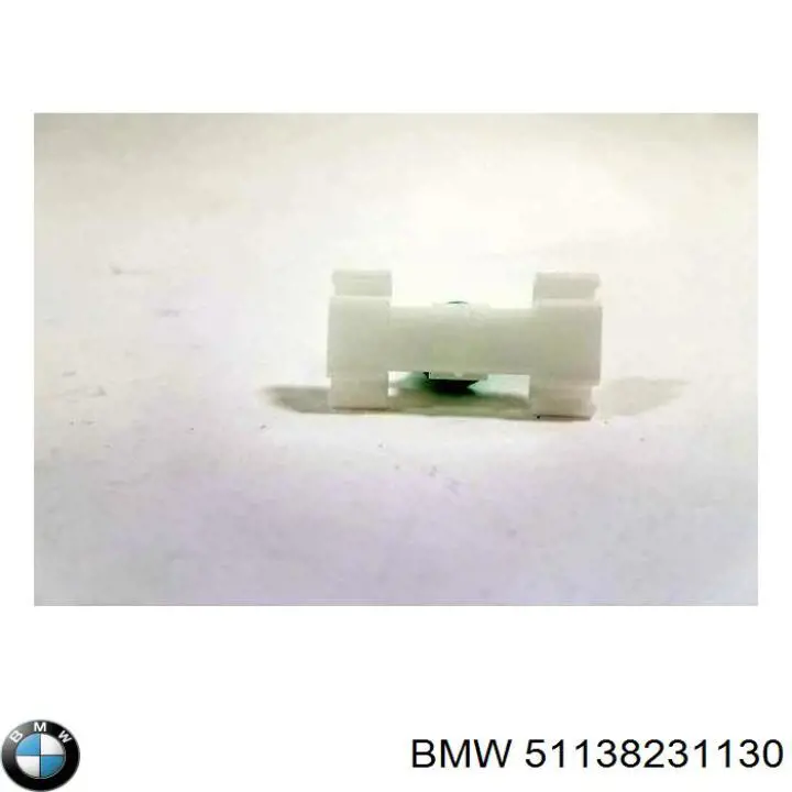 Clips de fijación de moldura de puerta BMW 51138231130