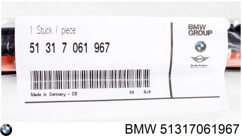 51317061967 BMW Moldura superior del parabrisas