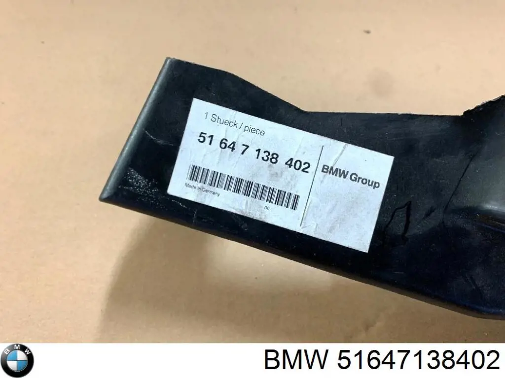 Soporte de fijación del faro delantero derecho 51647138402 BMW