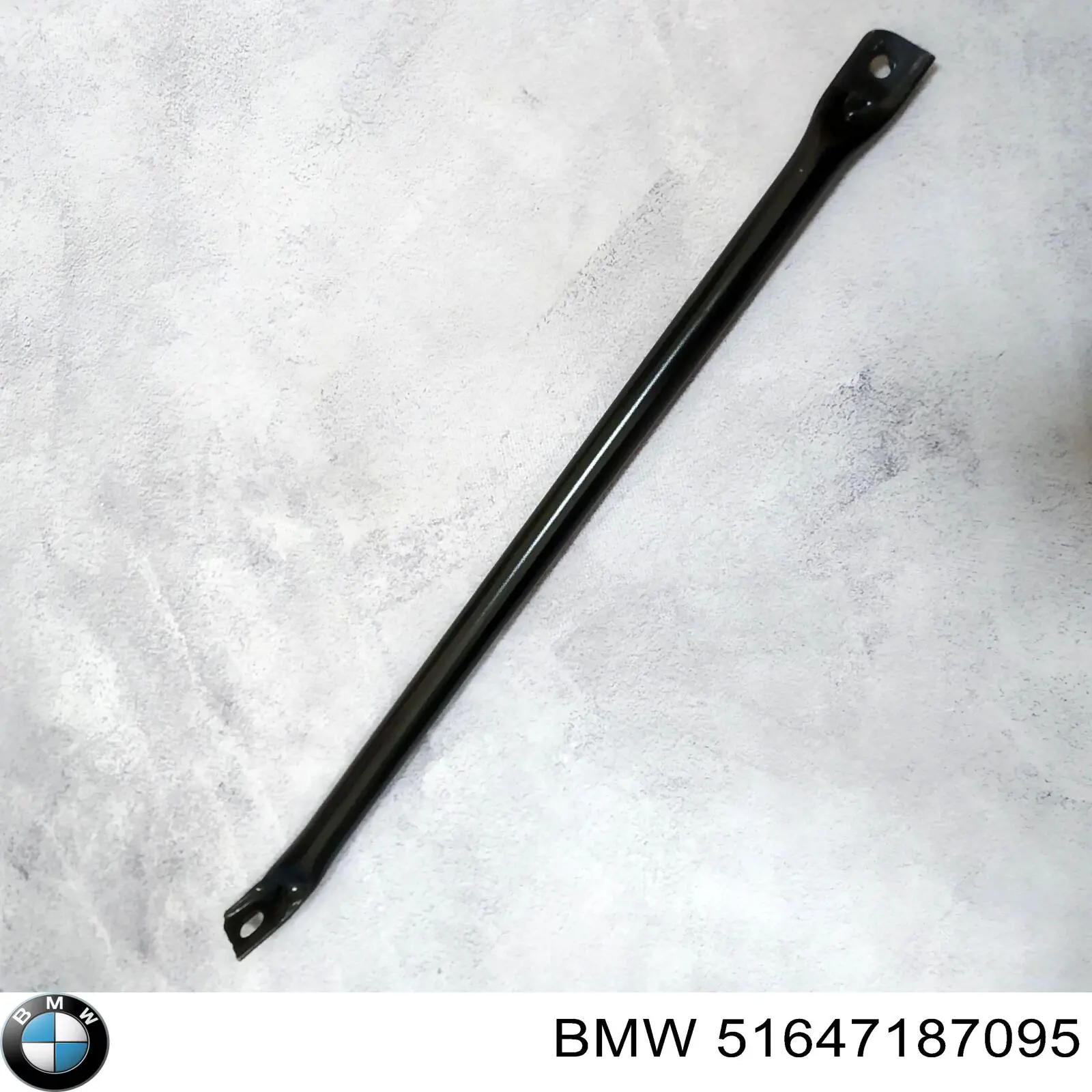 Refuerzo de pinza de radiador inferior para BMW 5 (F10)