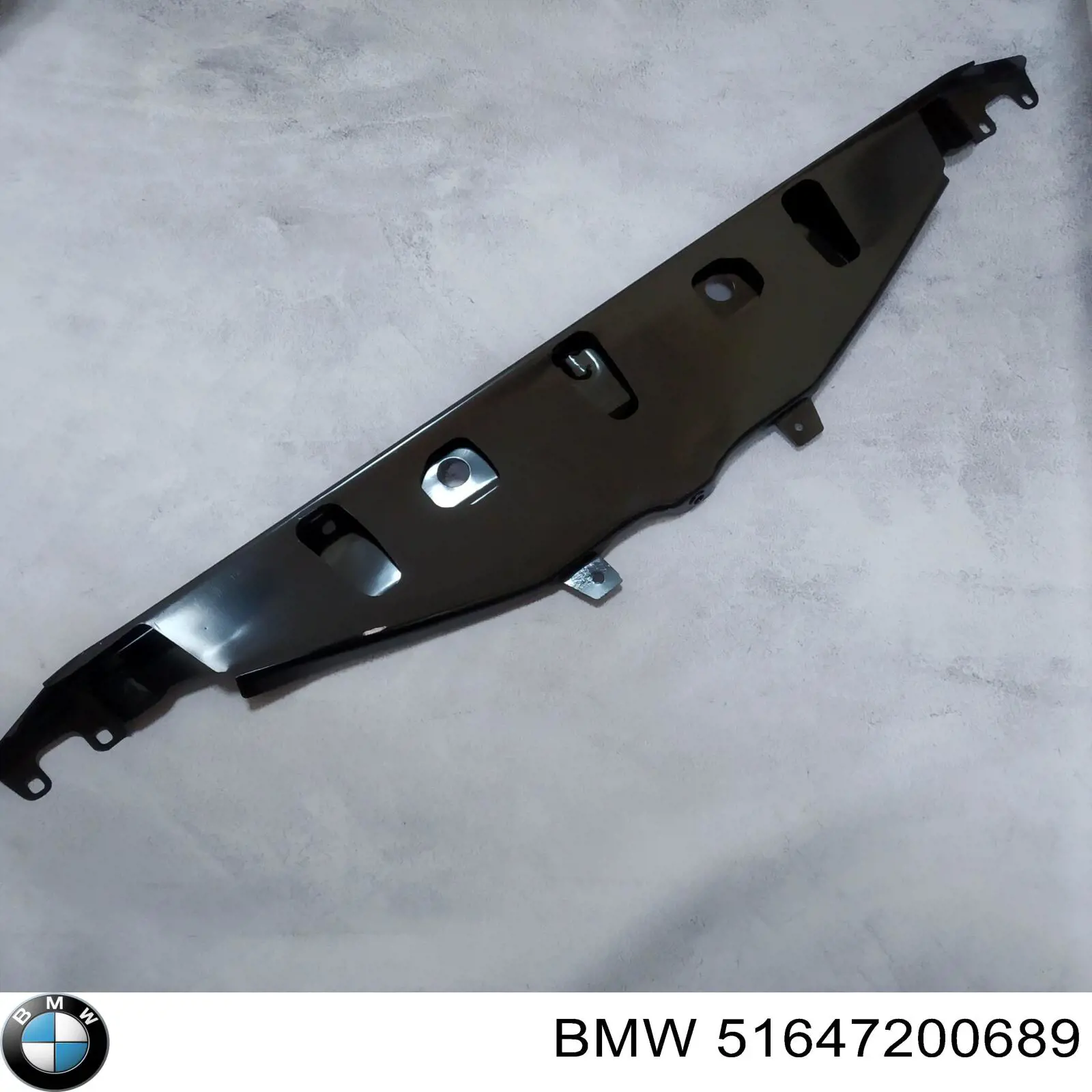 Comprar 51647200689 BMW Soporte de radiador superior
