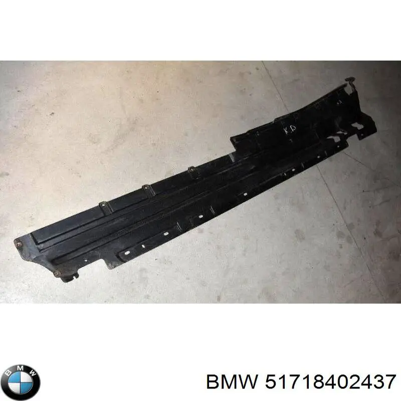 51718402437 BMW