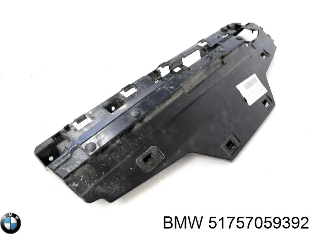 51 75 4 416 872 BMW revestimiento de los bajos, derecho